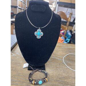 NY Turquoise stone Silver Necklace and turquoise stone leather Bracelet SKU 9687